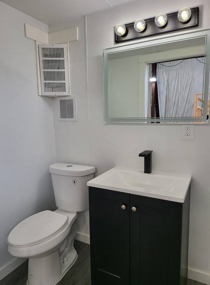 Modular Luxury Bathroom Unit